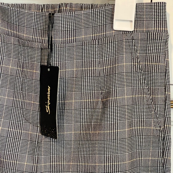 Gray Plaid Leggings - Picture 2 of 4